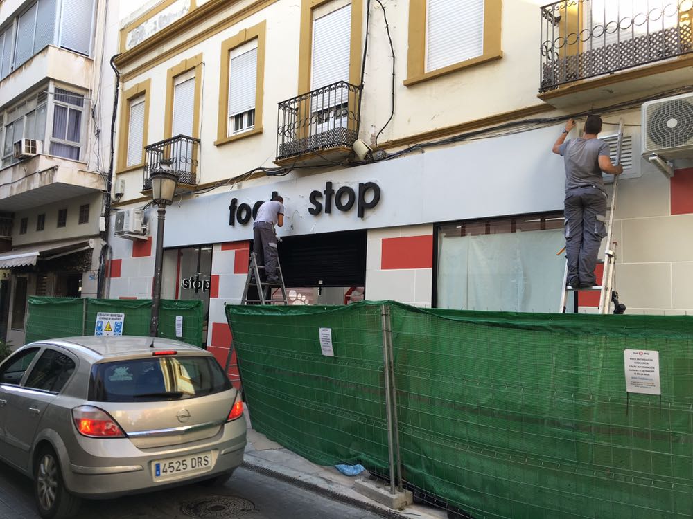 rotulo-corporeo-footstop1